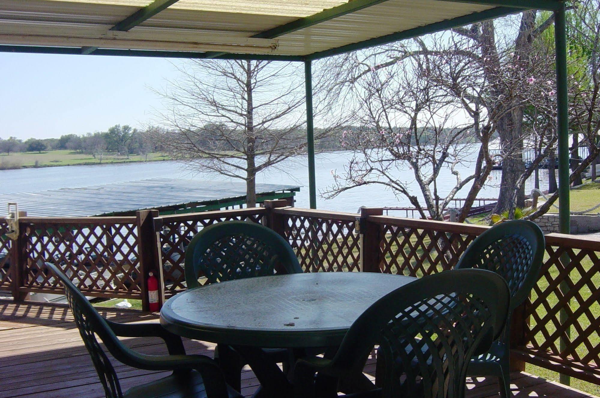 Rio Vista Resort Kingsland Exterior photo